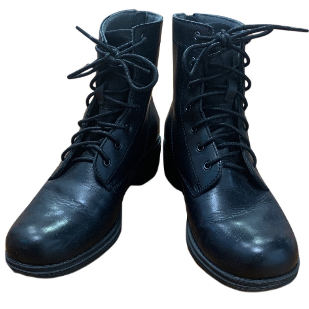 ❤️❤️❤️ SOLD ❤️❤️❤️ Eastland Women's Blair Fashion Boot - Size 9